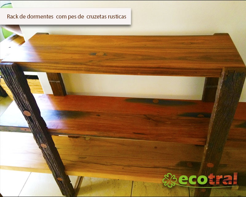 RACK RÚSTICO EM DORMENTES E CRUZETAS RACK RÚSTICO EM DORMENTES E CRUZETAS