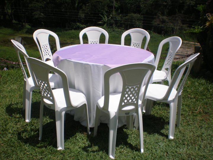 Mesas e Cadeiras