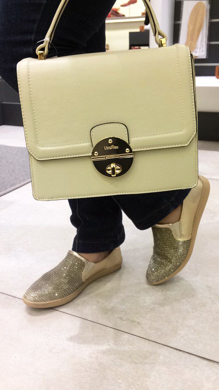 Bolsas e Sapatos Bolsas e Sapatos